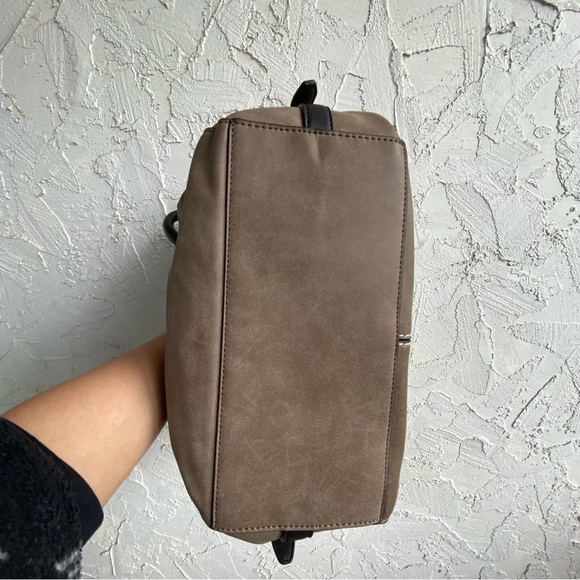 Jeane & Jax Handbag - Picture 6 of 10